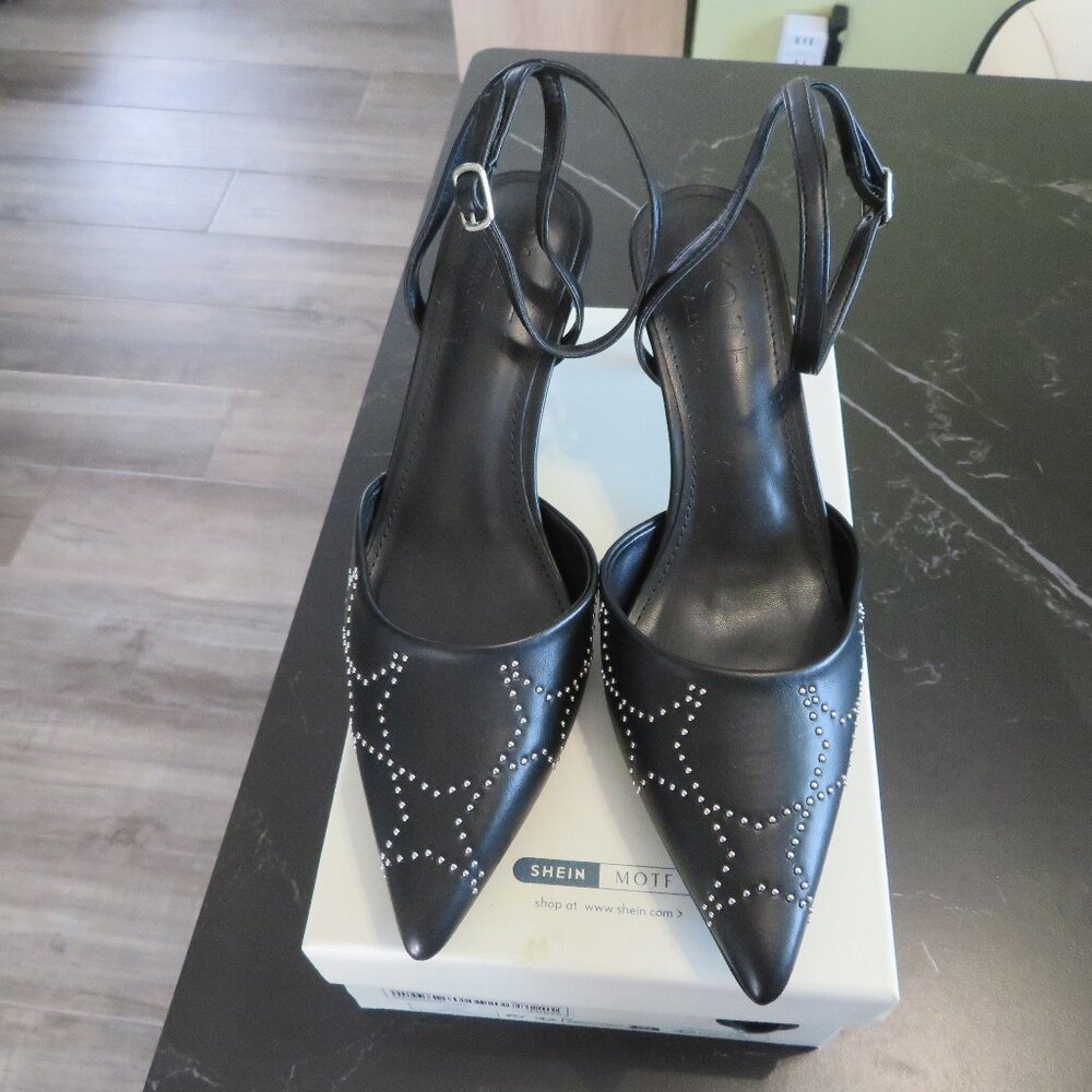 Pointy Slingback Stilletos  high heel women`s shoes  size 9 Black Brand New!